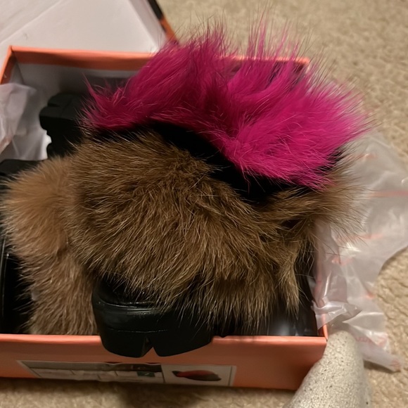 🌹Multi-Colored Fur Platform Mules🌹 - Picture 4 of 6